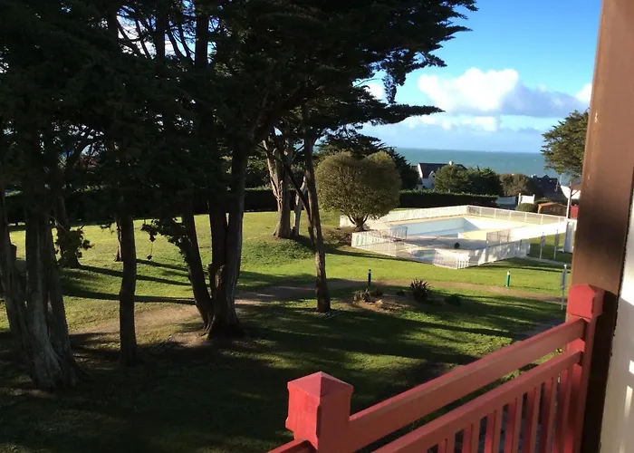 Dans De Standing Avec Terrasse Et Vue Le Pouliguen